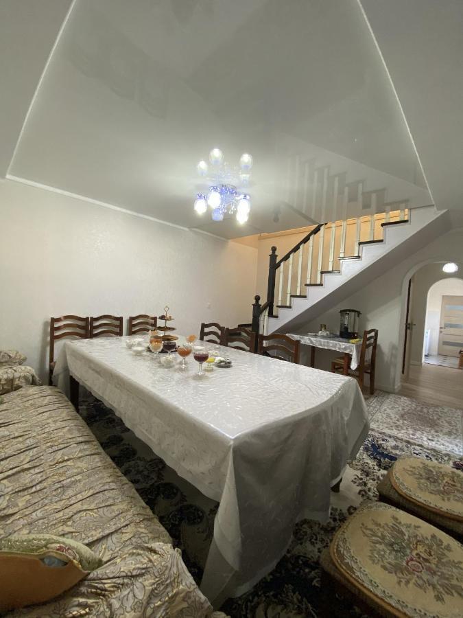 Guest House Tenir Too Naryn Eksteriør billede